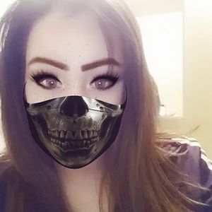 Meet your Posher, Dana